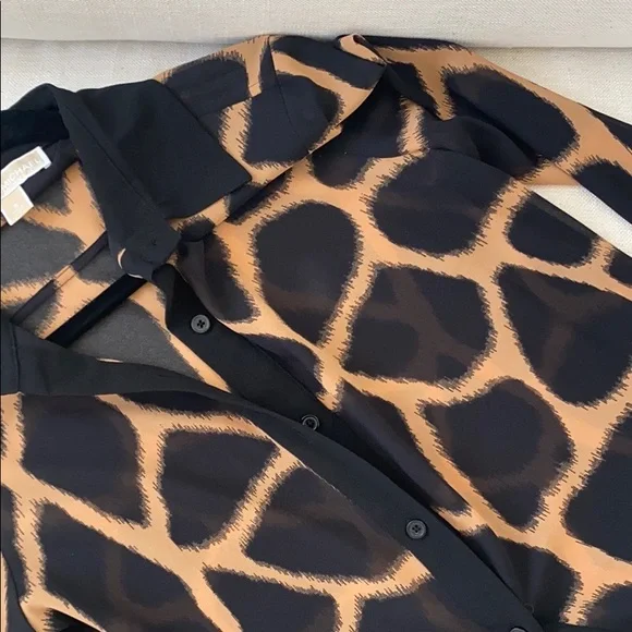 MICHAEL KORS animal print button down - Picture 5 of 7